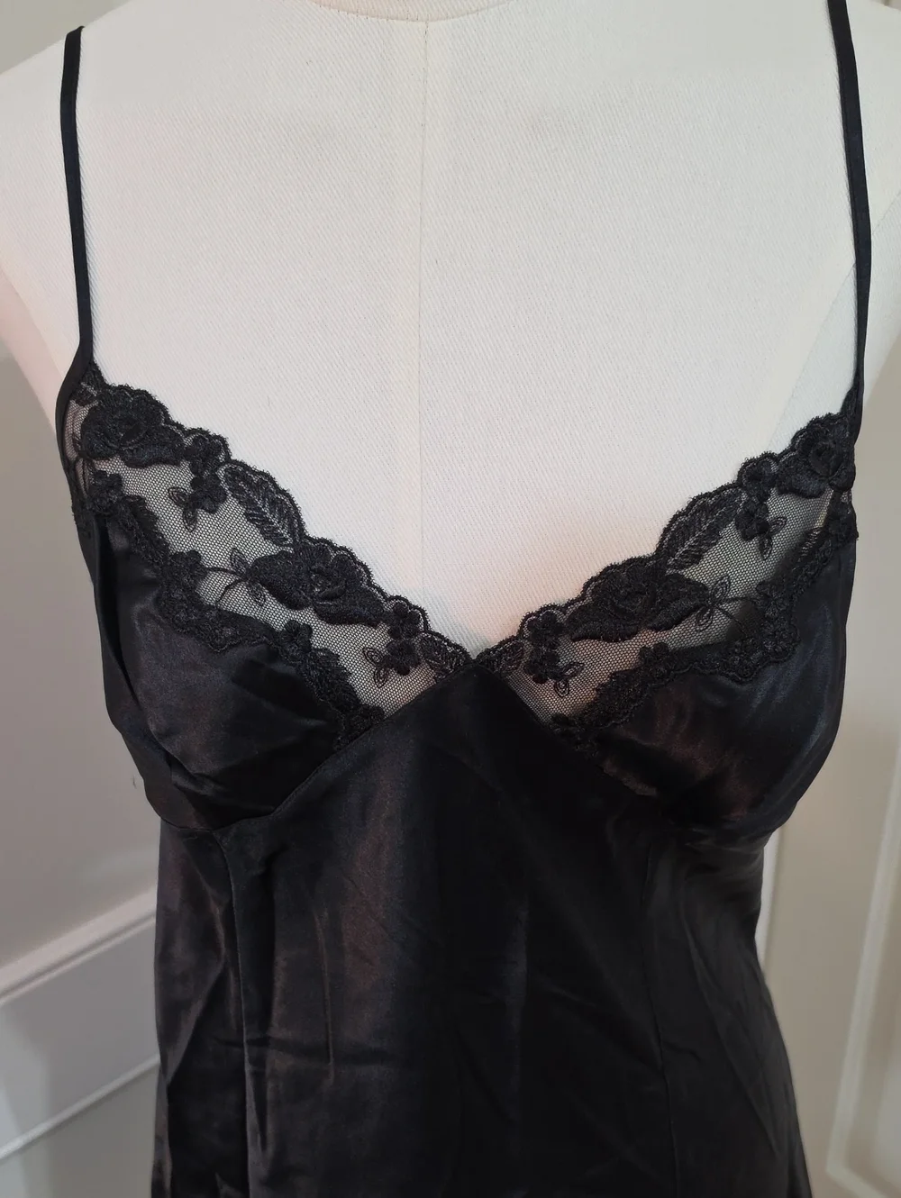 Vintage Y2K Victoria's Secret Black Satin Lace Trim Slip Dress Chemise - Size L
